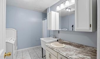 50 Isle Of Capri Rd, Coventry, RI 02816
