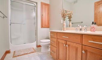 72315 Grey Fawn Dr, Albert Lea, MN 56007