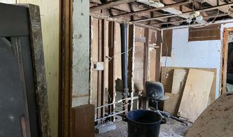 617 Walnut St, Augusta, AR 72006