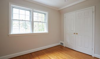 5306 ALBEMARLE St, Bethesda, MD 20816