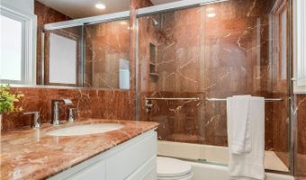 4820 Encino Ter, Encino, CA 91316