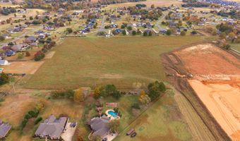 4950 Benton Rd, Benton, LA 71111