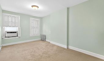 103 W 33RD St, Bayonne, NJ 07002