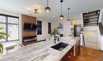 121 N Howard St, Akron, OH 44308