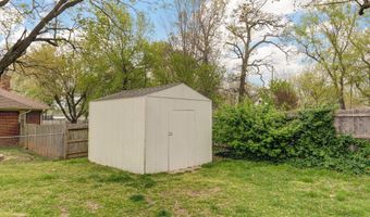 312 S Park Ave, Aurora, MO 65605