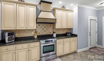 37 Stone House Rd, Arden, NC 28704