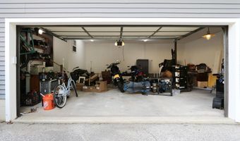 106 Hillside Ave, Absecon, NJ 08201