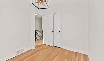 1639 LANG Pl NE, Washington, DC 20002