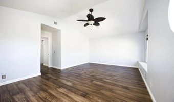 5207 Silver Bluff Dr, Oceanside, CA 92057