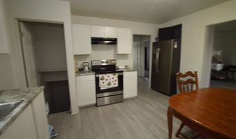 817 819 W 9TH St, Cheyenne, WY 82007