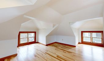25 University Ter, Burlington, VT 05401