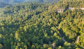 25 26 Deer Track Rd, Beattyville, KY 41311