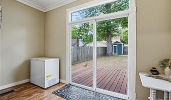 1115 7th St, Baldwin City, KS 66006