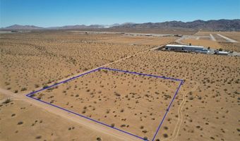 8 Falchion Rd, Apple Valley, CA 92307