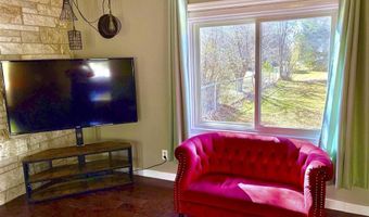 30 N Division St, Cowley, WY 82420