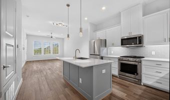 5015 Meridian Ln 2102, Addison, TX 75001