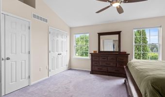 1658 PINEWIND Dr, Alburtis, PA 18011