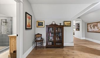 16 Blacks Lndg, Belfast, ME 04915