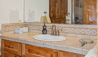 28333 Yonna Wood Rd, Bonanza, OR 97623