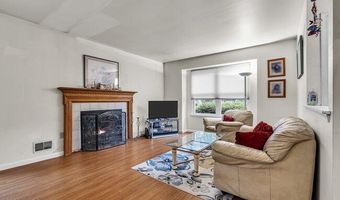 3 Sunnydale Ct, Bayville, NJ 08721