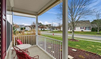 14 Hidden Lake Cir, Barnegat, NJ 08005