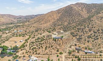 33110 Hillside Dr, Acton, CA 93550