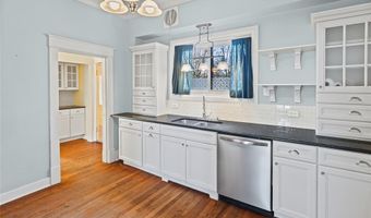 1009 Danforth St, Alton, IL 62002