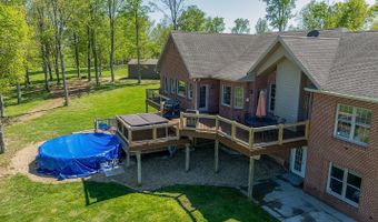 5120 Country Hills Dr, Aurora, IN 47001