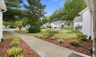 906 Cedar Ct, Aberdeen, NC 28315