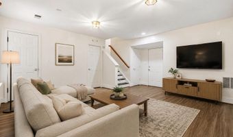 43686 PHELPS Ter, Ashburn, VA 20147