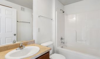 1825 SW White Birch Cir 3, Ankeny, IA 50023