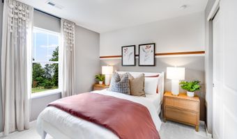 1260 Glenmont St, Algonquin, IL 60102