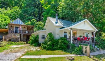 390 Aquone Rd, Andrews, NC 28901