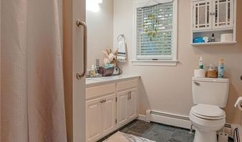 50 Isle Of Capri Rd, Coventry, RI 02816