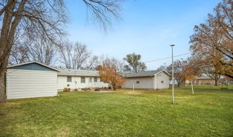 1106 NE 11th Ave, Aberdeen, SD 57401