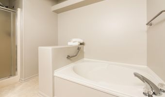 4107 Boulder Pond Dr, Ann Arbor, MI 48108