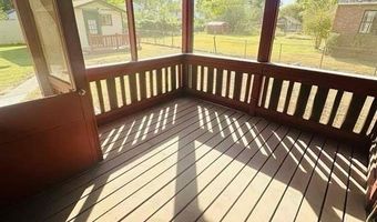 243 E 17th St, Baxter Springs, KS 66713