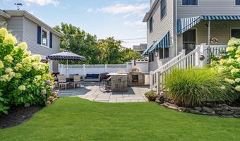 327 Sylvania Ave, Avon By The Sea, NJ 07717