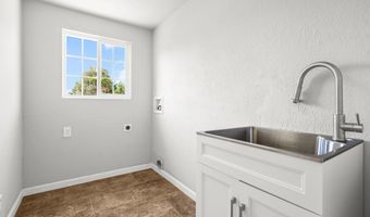16325 Tacoma Ln, Anderson, CA 96007