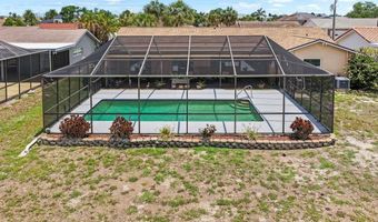736 FLAMINGO Dr, Apollo Beach, FL 33572