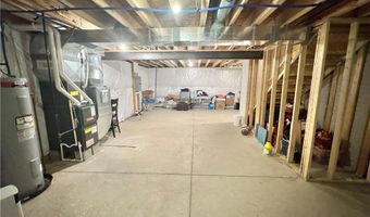 117 Fall Lake Ln, Amherst, OH 44001