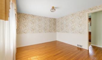 172 Lorfield Dr, Amherst, NY 14226