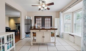 8008 NW 27 St, Bethany, OK 73008