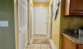 2 Hayes St, Johnston, RI 02919