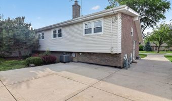 51 W Marilyn Ter, Addison, IL 60101