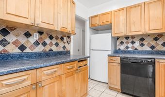 63 I U Willets Rd, Albertson, NY 11507
