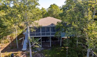 452 Indian Bluff Dr, Arapahoe, NC 28510
