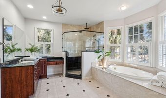 210 Old Plantation Dr W, Beaufort, SC 29907