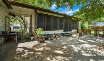 1236 E 5th St, Alice, TX 78332