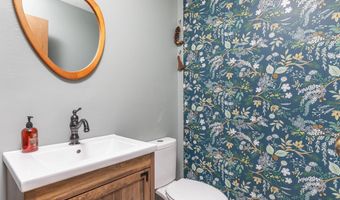 475- A KING St 13A, Basye, VA 22810